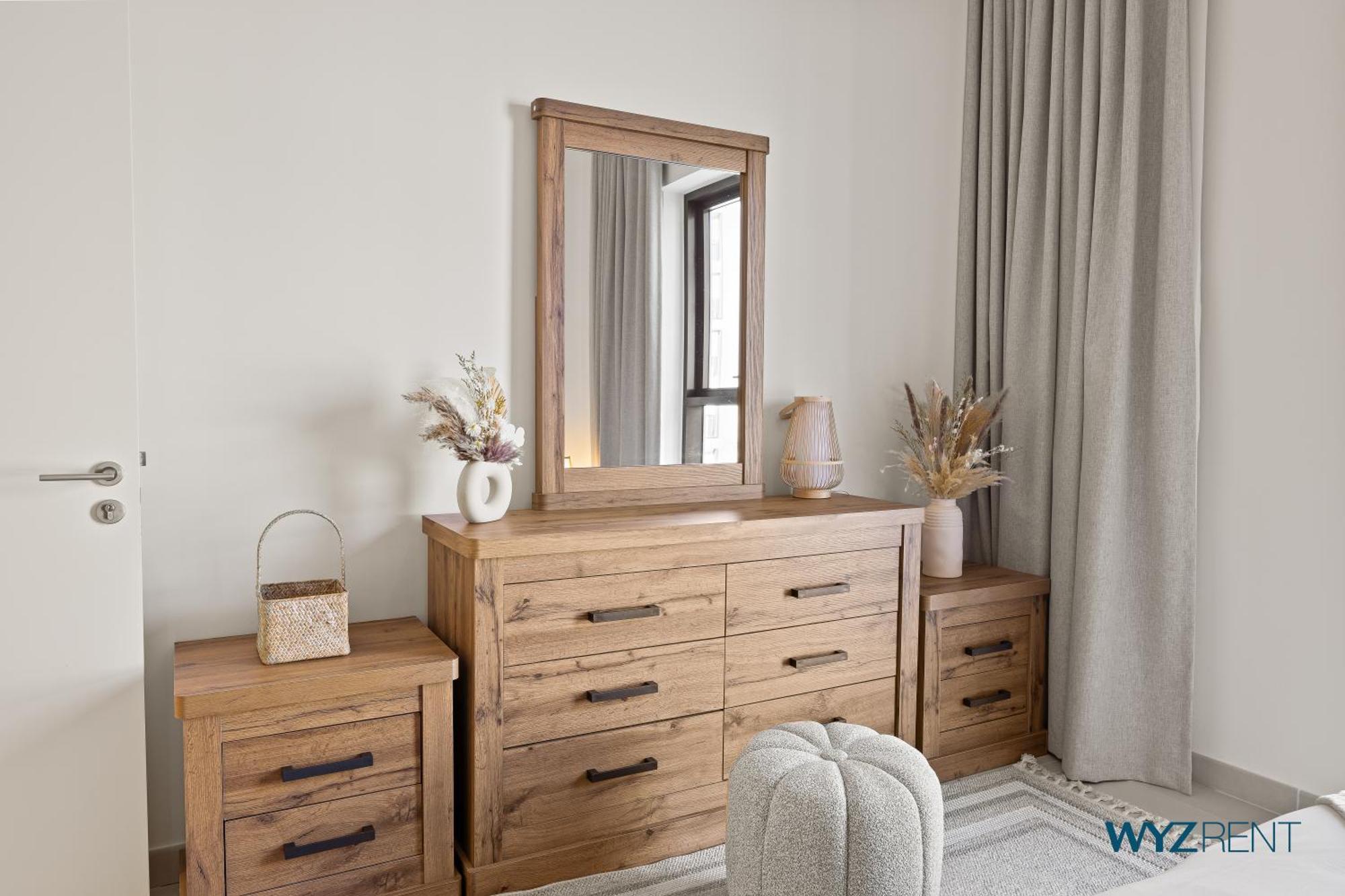 Earthy Elegant 1 Bedroom In Surf 2-creek Access Apartment Dubai