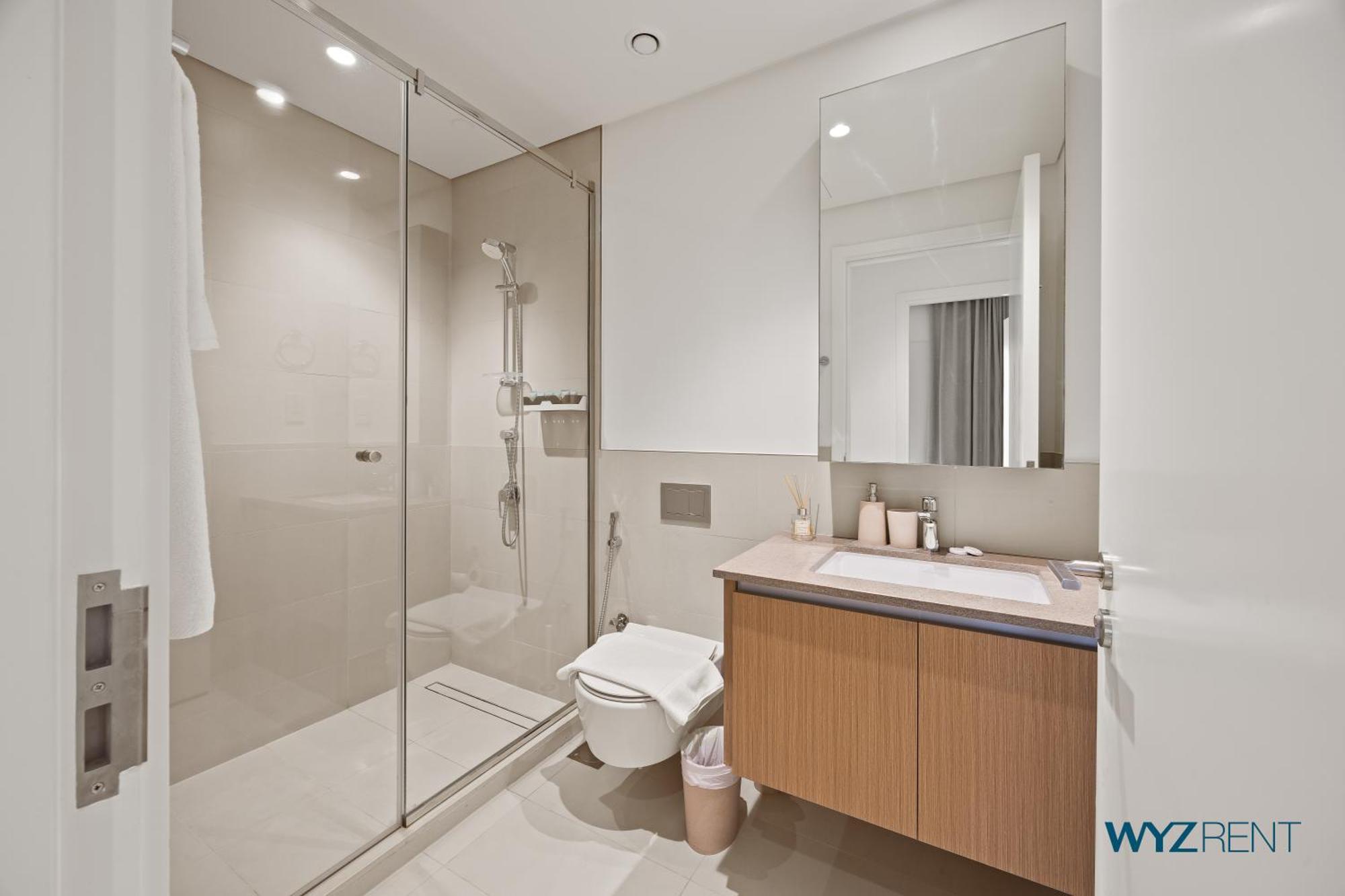 Earthy Elegant 1 Bedroom In Surf 2-creek Access * Dubai